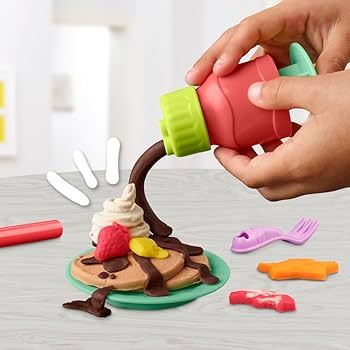 Play-Doh Kitchen Creations Flip 'n Pancakes Playset