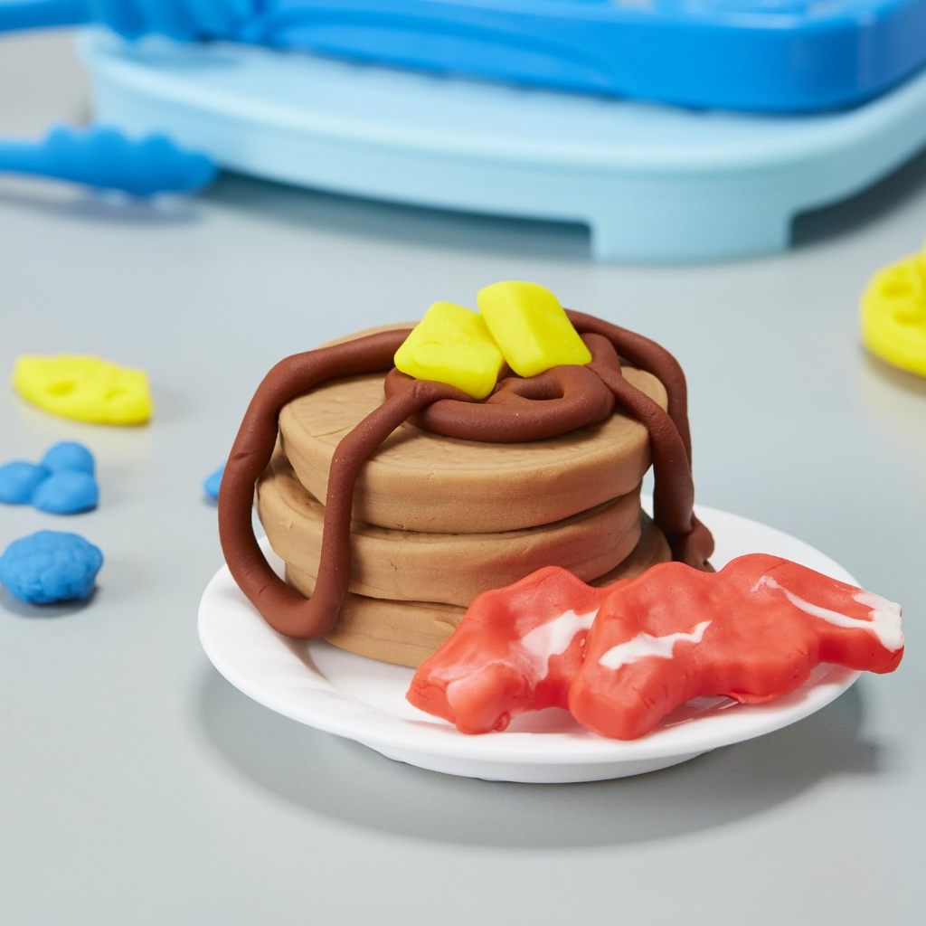 Play-Doh Kitchen Creations Flip 'n Pancakes Playset
