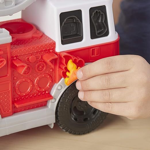 Play-Doh Wheels Rescue Firetruck Playset